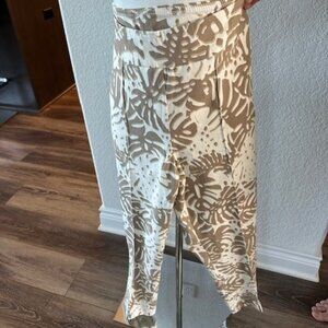 Thin Her Palm Print Cropped Pants Size 12 NWT